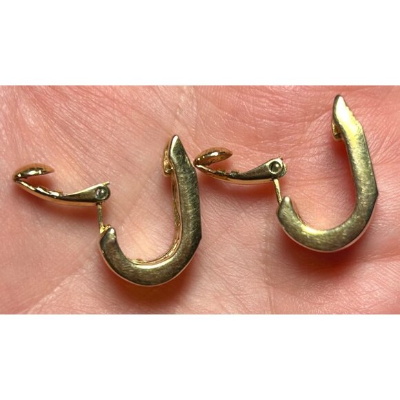 Vintage Givenchy Gold-Tone Greek Key Clip-On Earrings Elegant Old Money - Picture 9 of 10